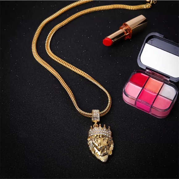 Women’s lion necklace chain necklace gold color